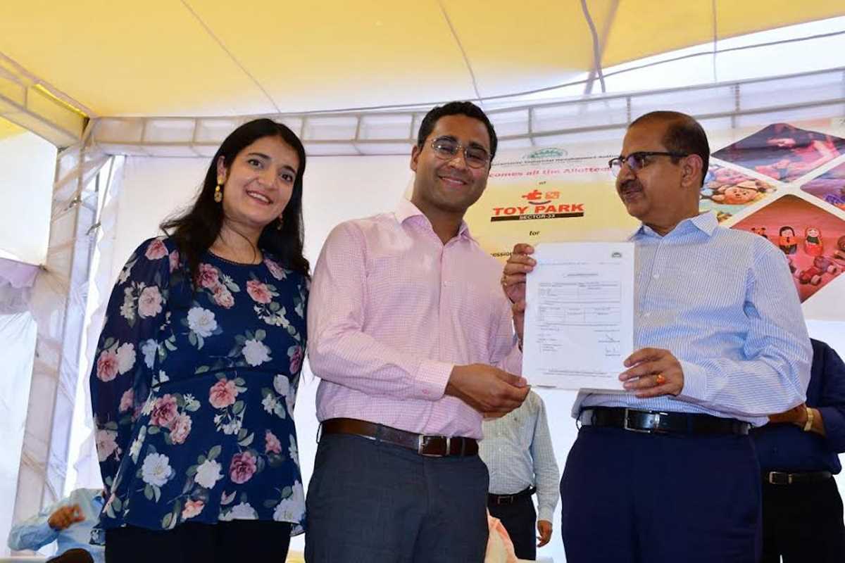 एयरपोर्ट के पास तीन माह में खिलौना बनाने वाली कंपनियों का शुरू हो जाएगा निर्माण कार्य